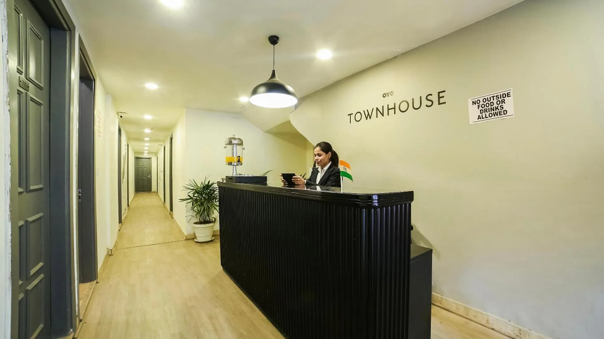 Super Hotel O Nawada Metro Delhi