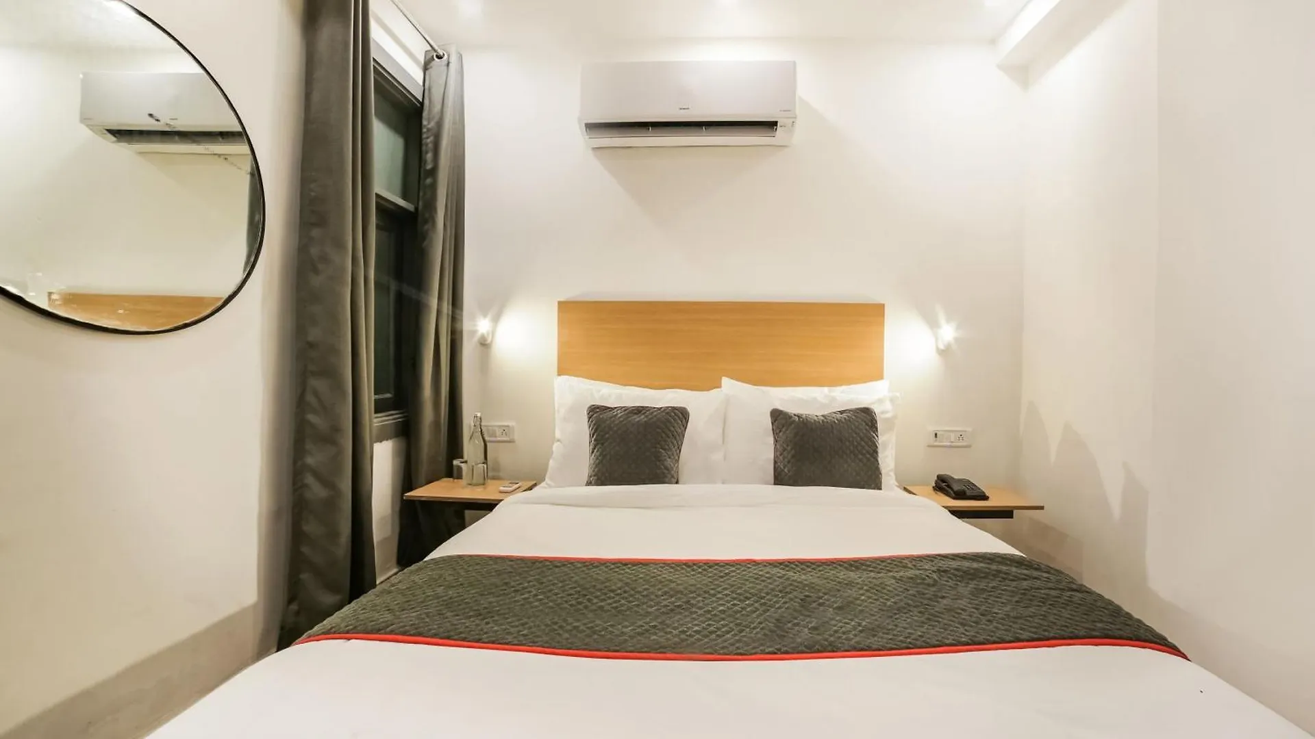 Super Hotel O Nawada Metro Delhi