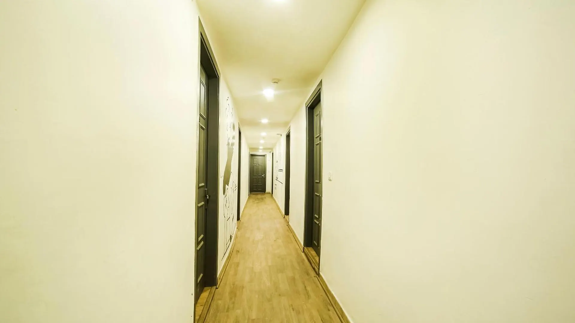 Super Hotel O Nawada Metro Delhi