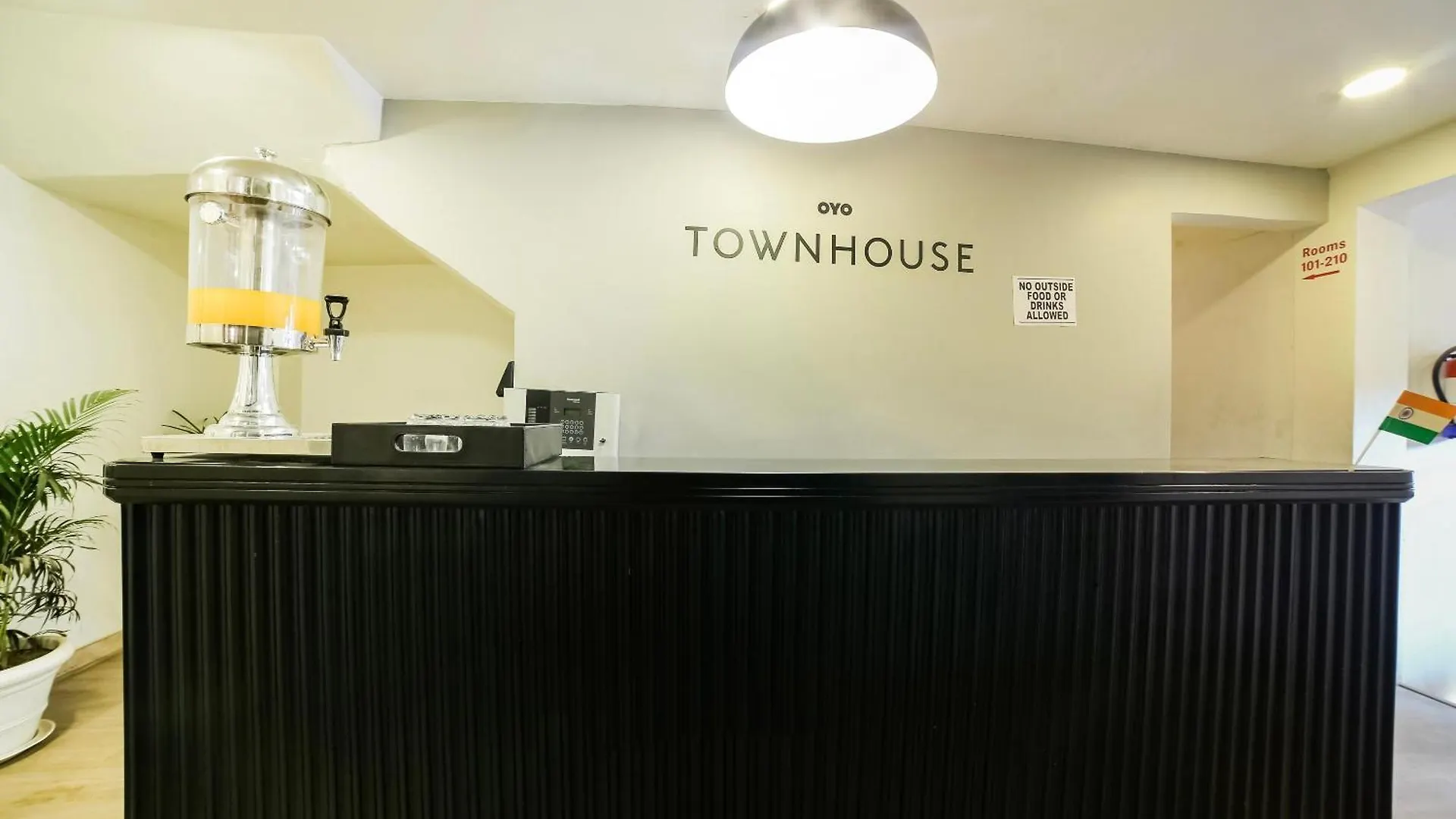 Super Hotel O Nawada Metro Delhi