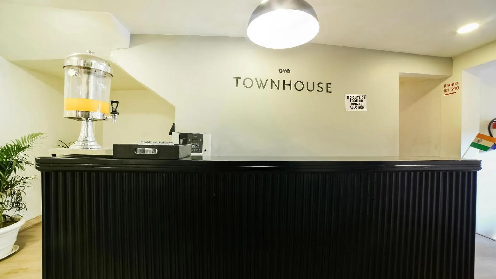 Super Hotel O Nawada Metro Delhi